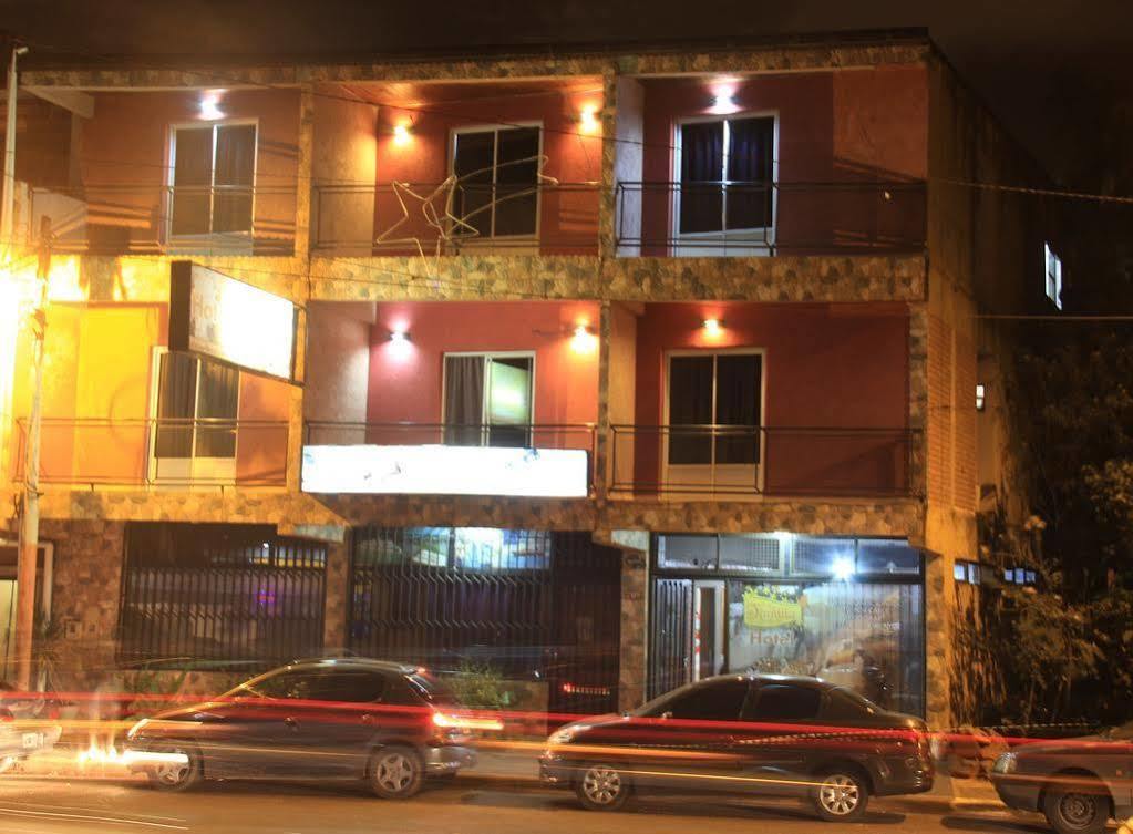 La Familia Hotel Puerto Iguazú Exterior foto
